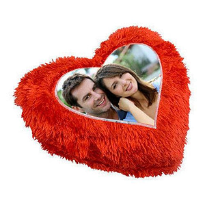 heart design fur cushion